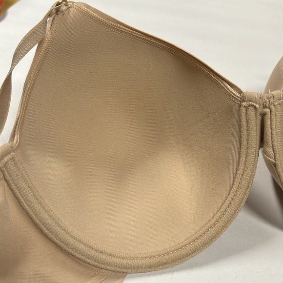 Natori Beige Bra - Picture 7 of 9